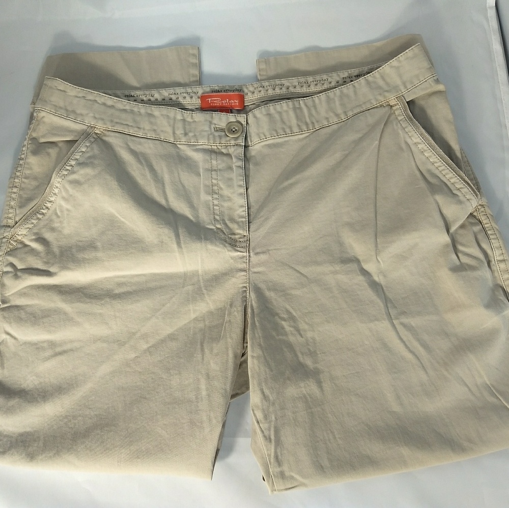 Tommy Bahama Women's Khaki Relax Capris Size 8